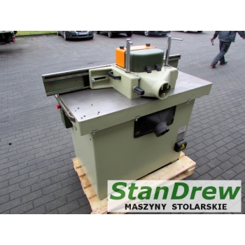 Frezarka dolnowrzecionowa SCM T 130