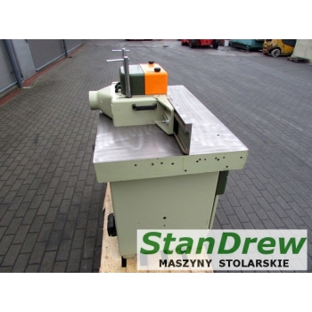 Frezarka dolnowrzecionowa SCM T 130