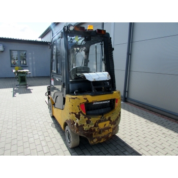 Wózek widłowy Jungheinrich DFG 320