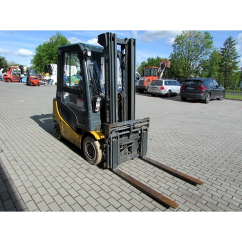 Wózek widłowy Jungheinrich DFG 320