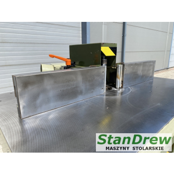 Frezarka dolnowrzecionowa SCM T130