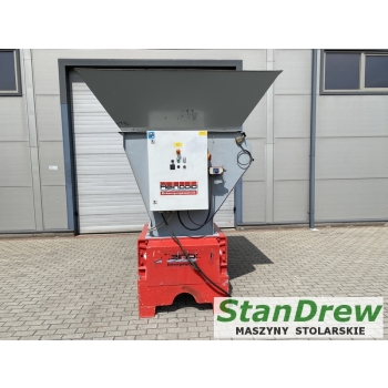 Rębak zasypowy REINBOLD RMZ 700S  2x 18.5kW