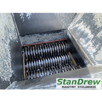Rębak zasypowy REINBOLD RMZ 700S  2x 18.5kW