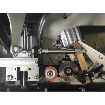 Okleiniarka wąskich płaszczyzn ME 20N